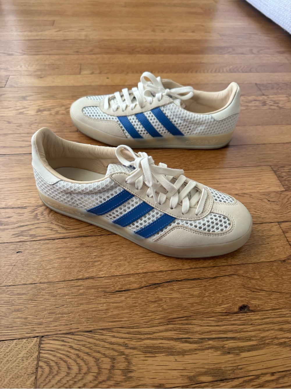 adidas Men's Cream Sneakers with Blue Stripes
